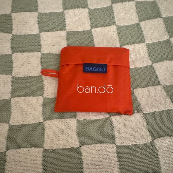 Standard BAGGU Reusable Bag - Bookstore Red - Picture 3 of 4